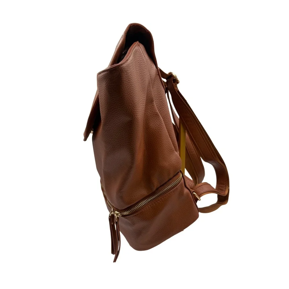 doTERRA Backpack Womens OS Brown Like New Vegan Leather‎ Gold Hardware Bag